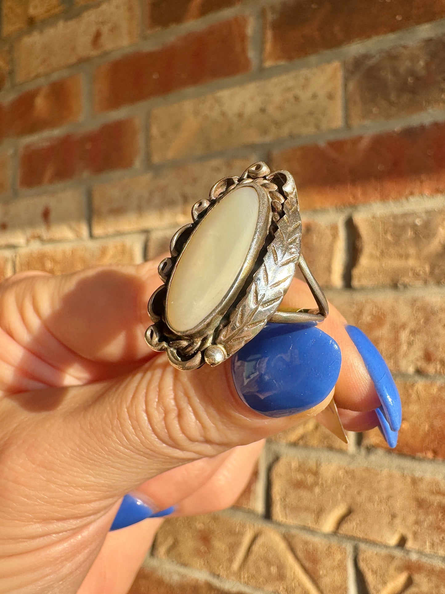 Vintage Sterling Silver Mother of Pearl Ring