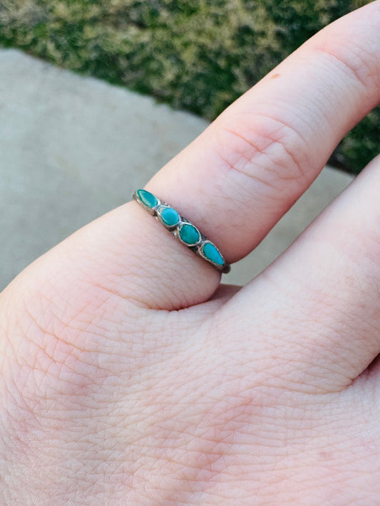 Vintage Dainty Sterling Turquoise Band Ring
