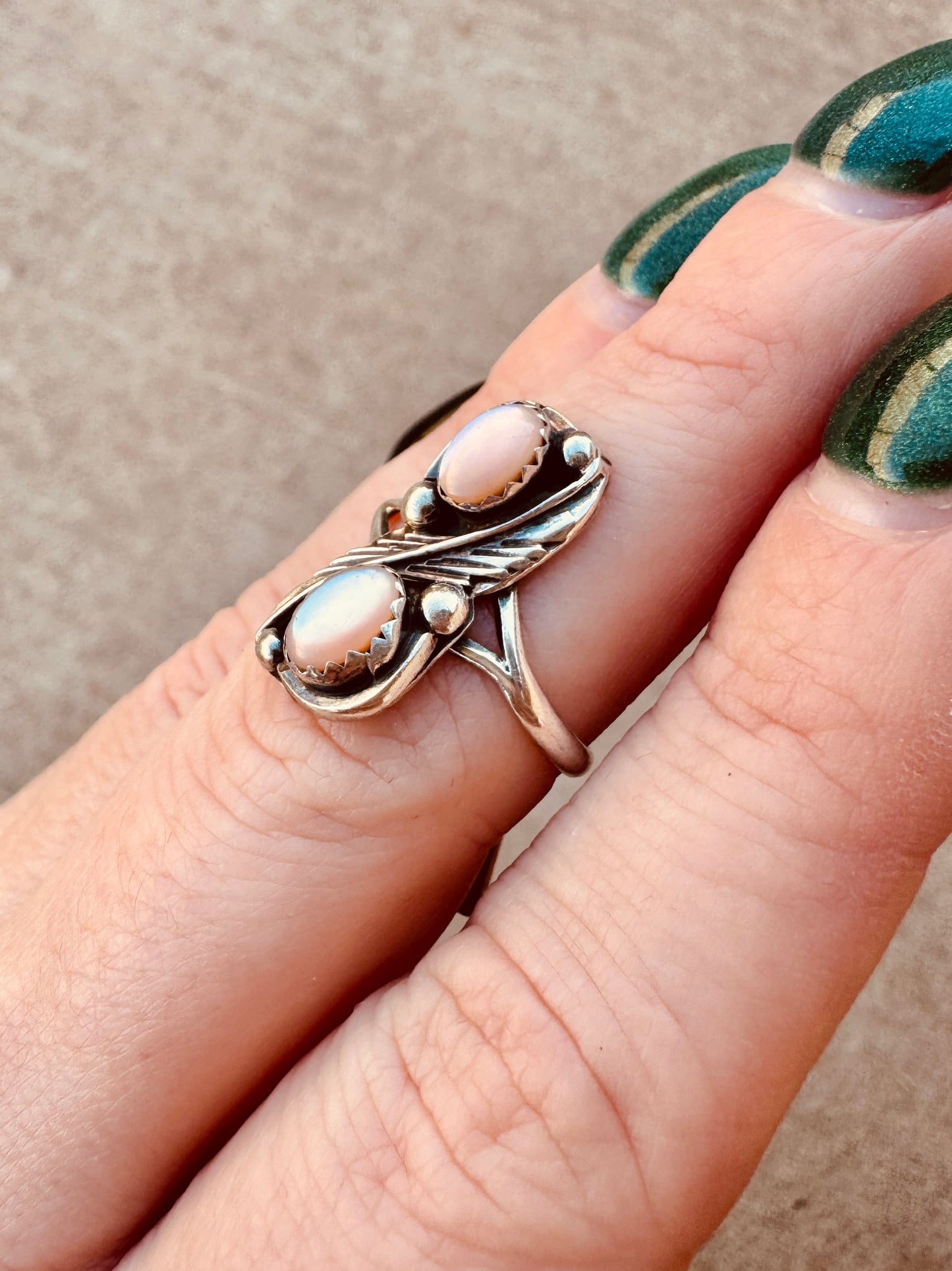 Sterling Silver Pink Mother of Pearl Ring