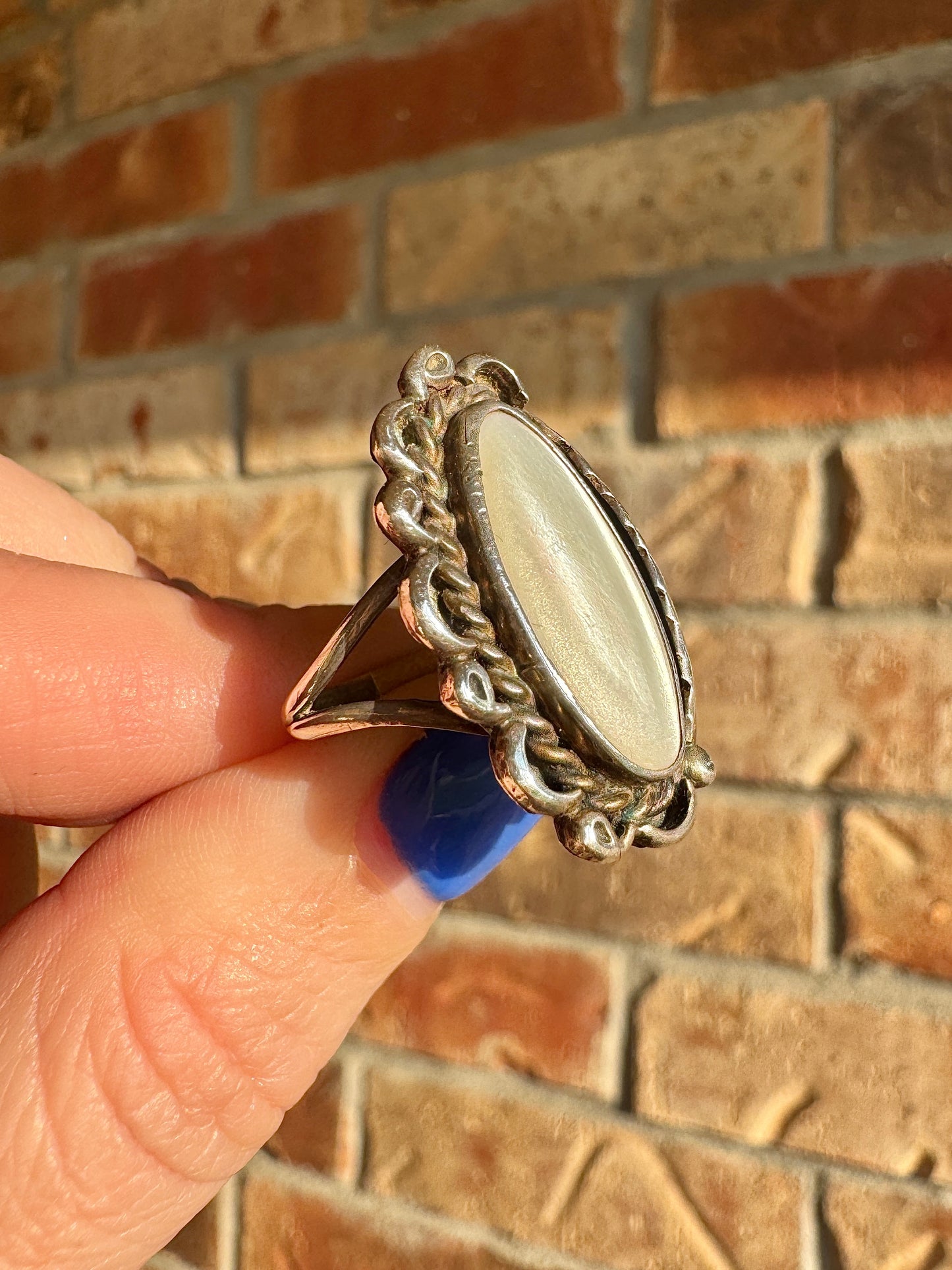Vintage Sterling Silver Mother of Pearl Ring