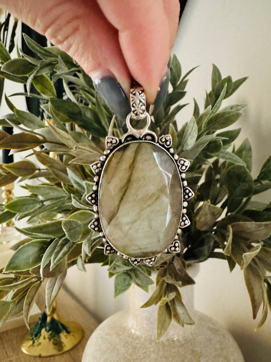 Beautiful Sterling Agate Pendant