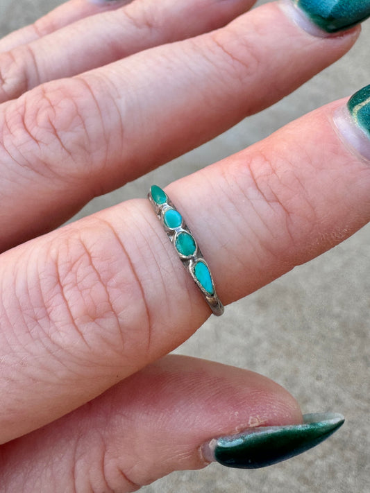 Vintage Dainty Sterling Turquoise Band Ring