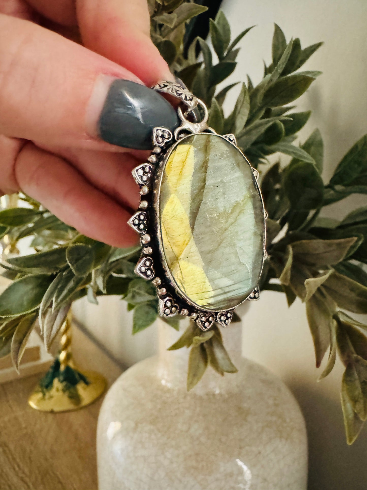 Beautiful Sterling Agate Pendant
