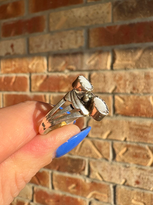 Vintage Sterling Silver Mother of Pearl Ring