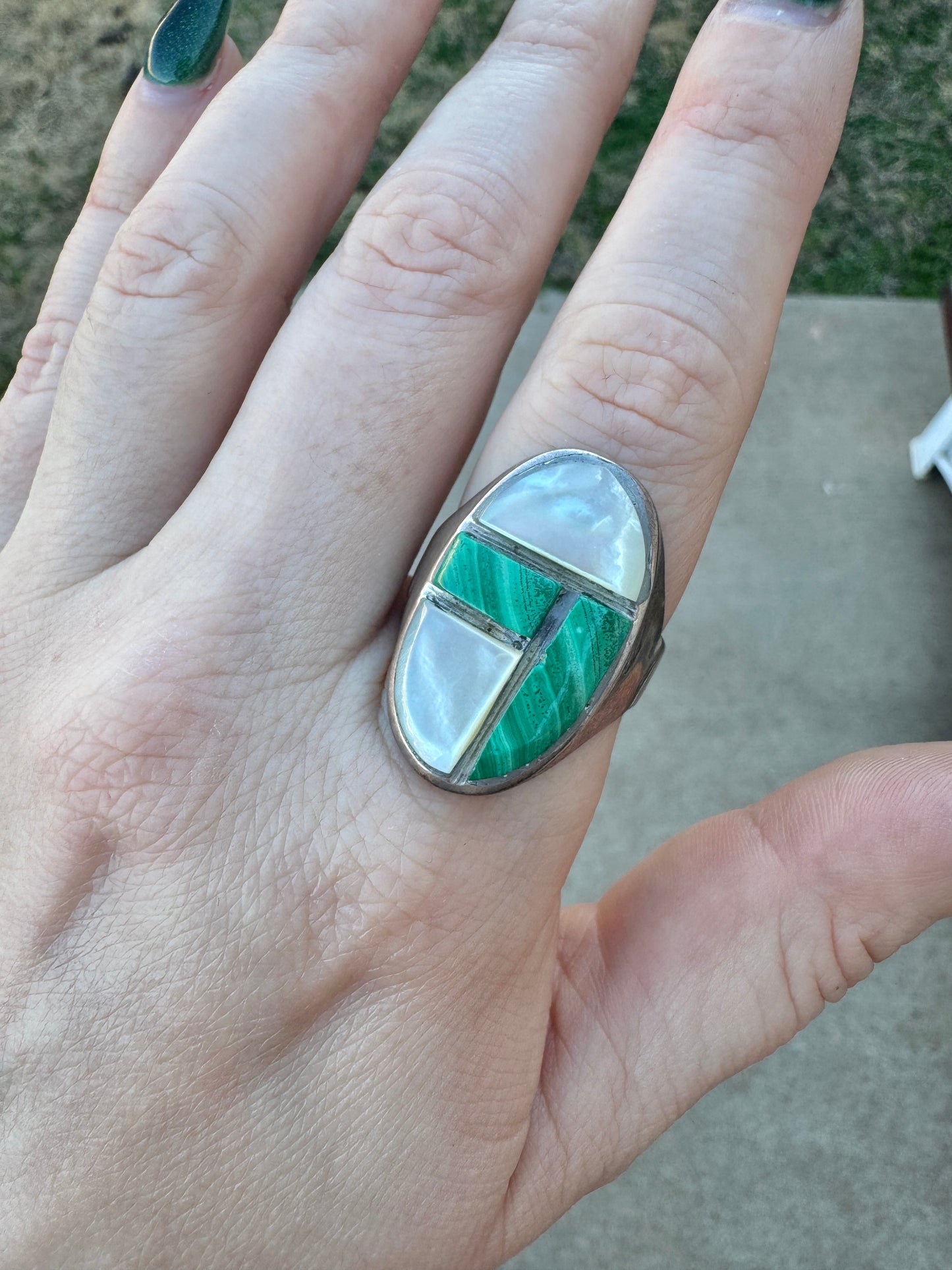 Vintage Sterling Silver Malachite and Mother of Pearl Ring