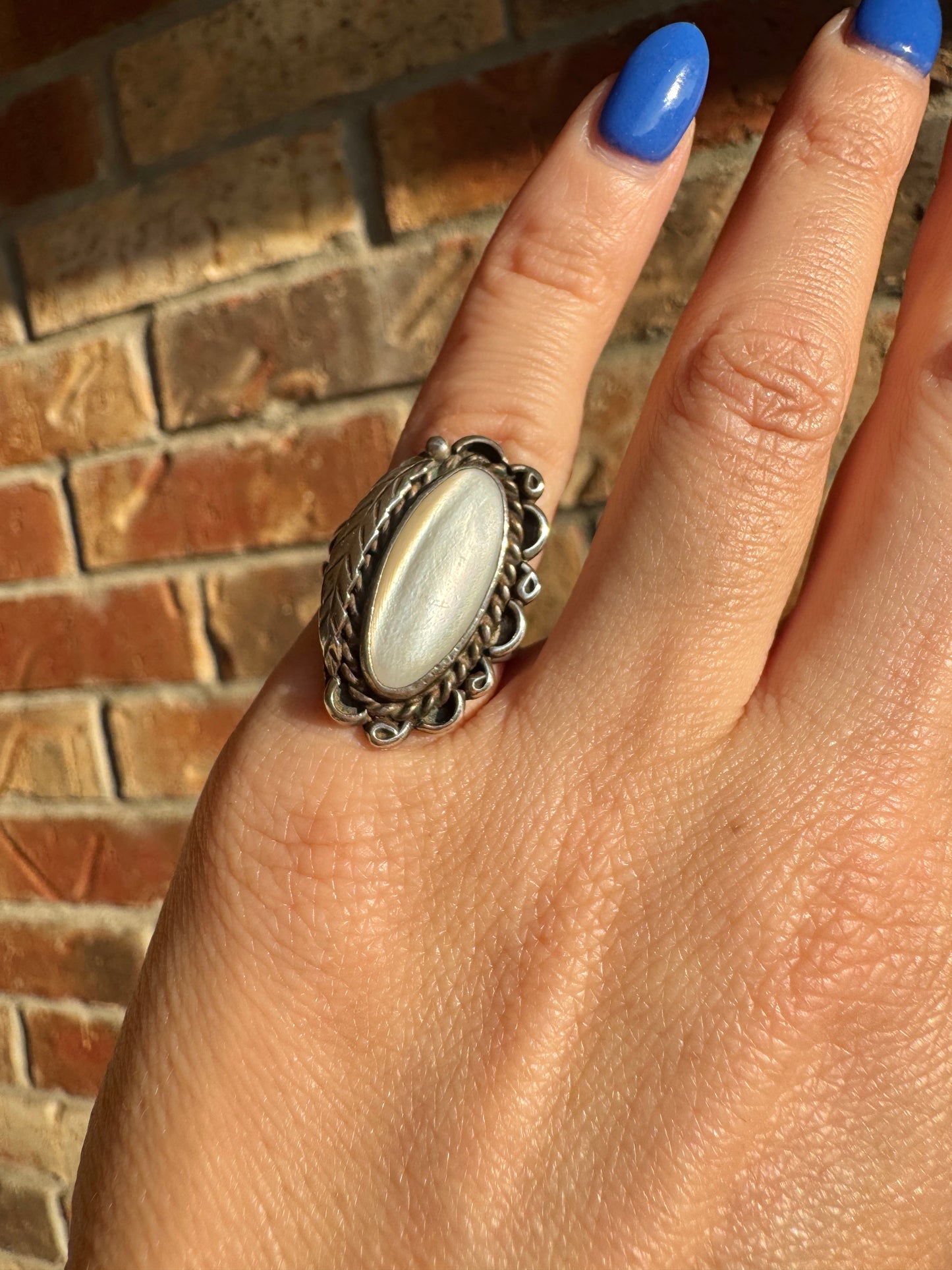 Vintage Sterling Silver Mother of Pearl Ring