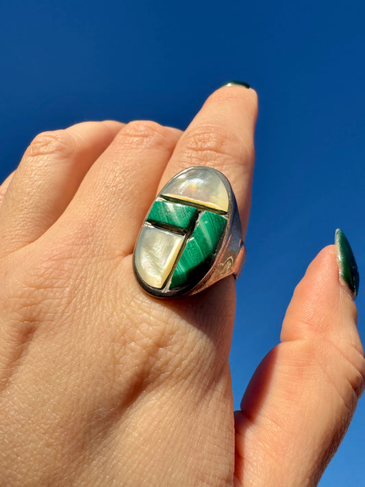 Vintage Sterling Silver Malachite and Mother of Pearl Ring