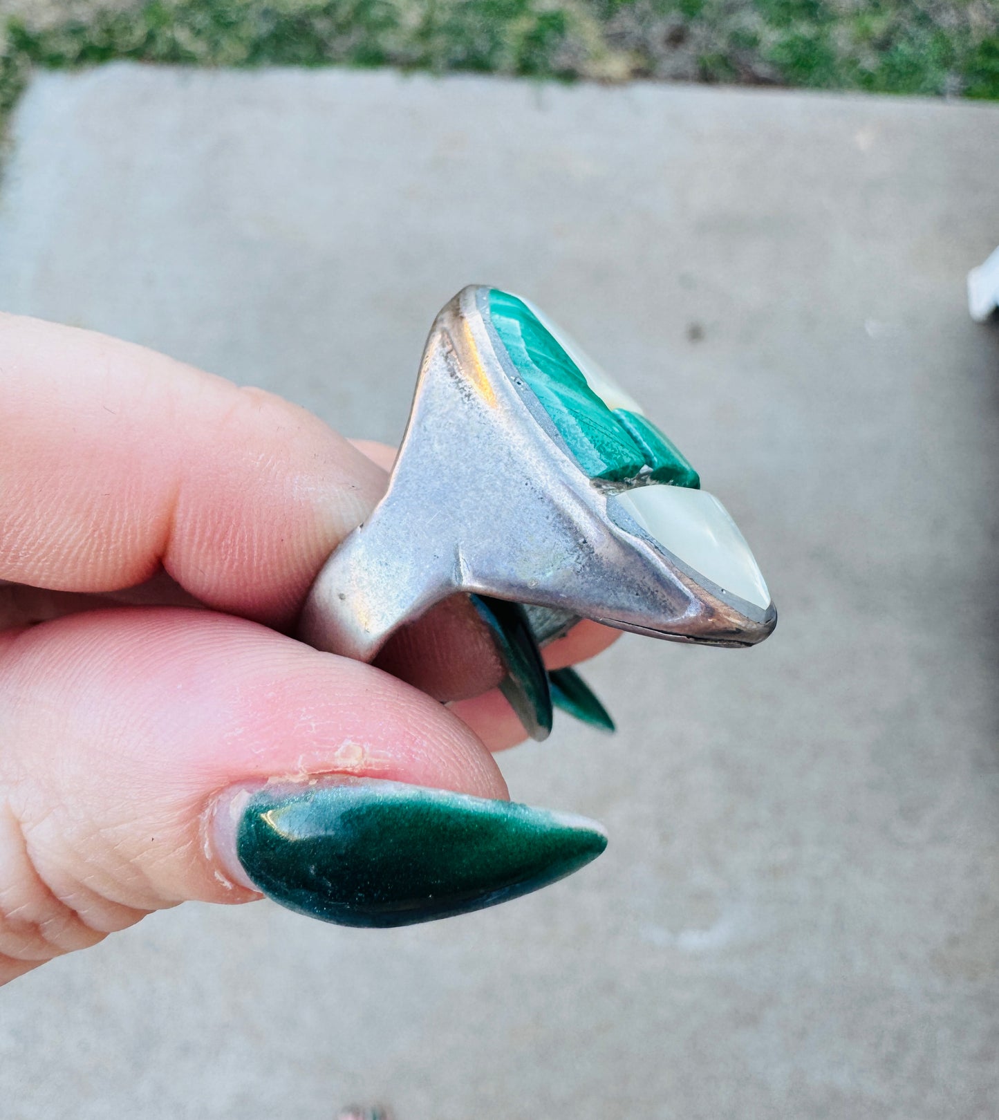 Vintage Sterling Silver Malachite and Mother of Pearl Ring