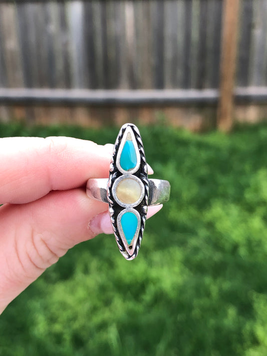 Vintage Sterling Mother of Pearl and Turquoise Ring