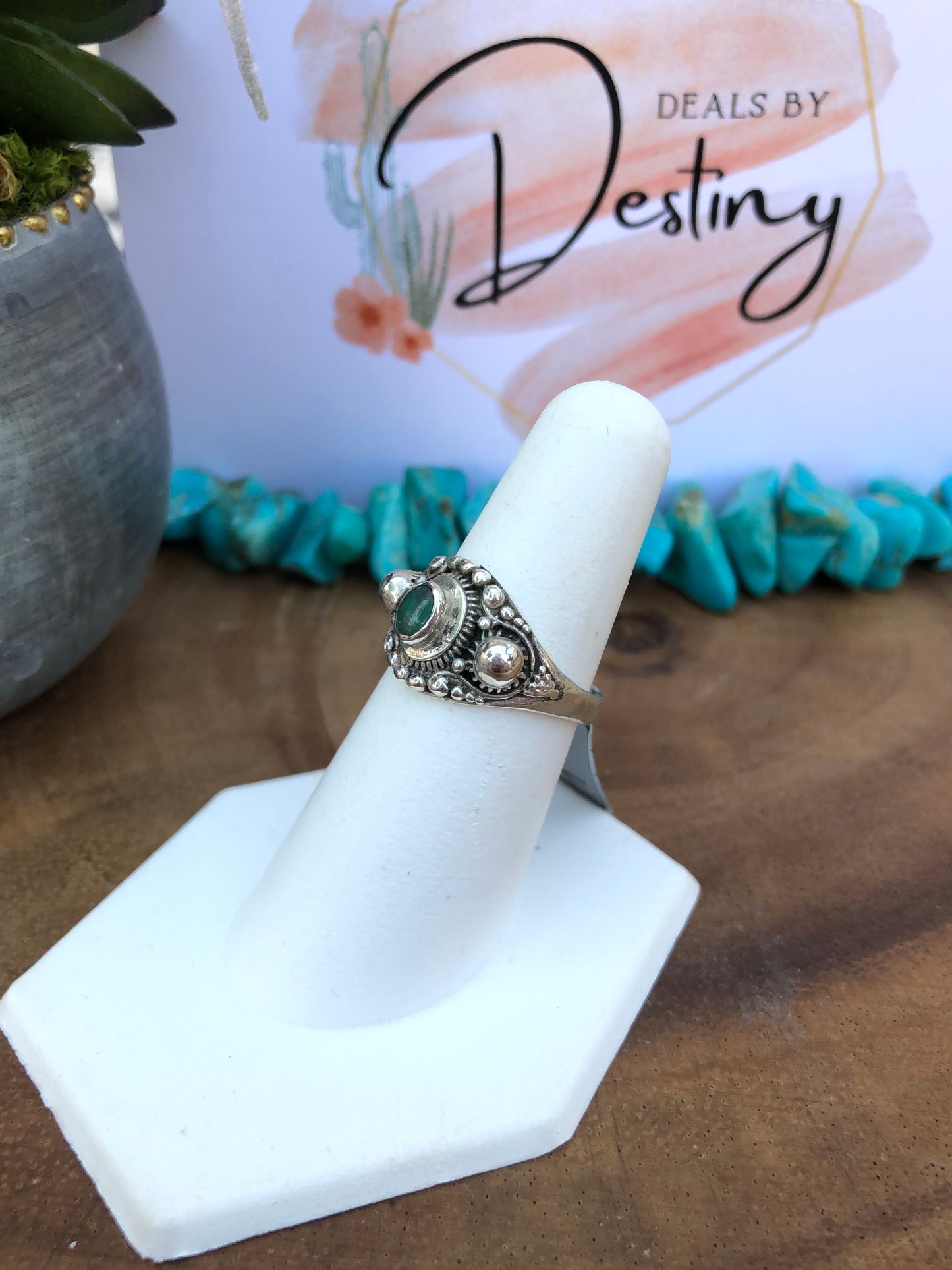 Vintage Sterling Silver Green Stone Ring