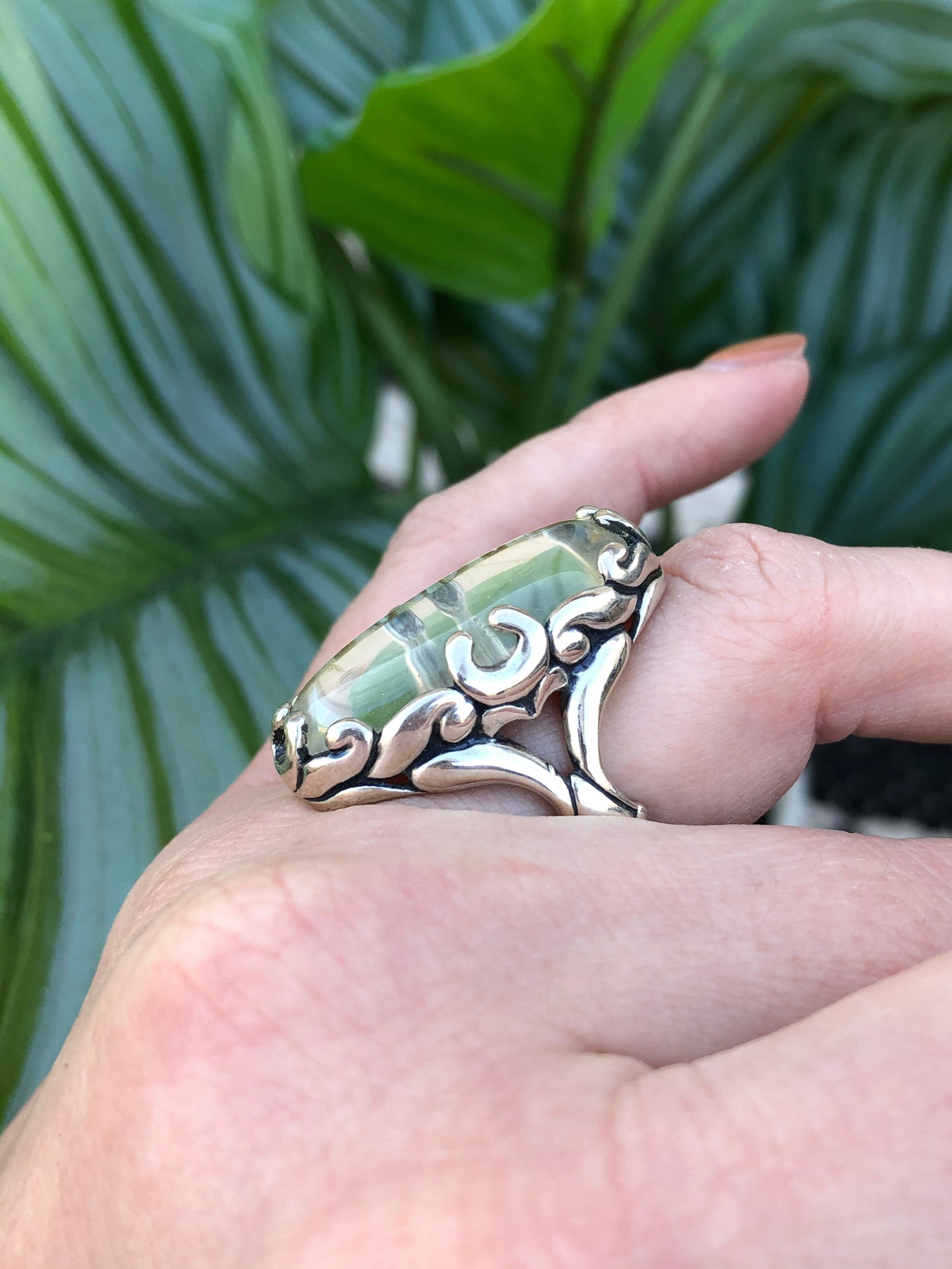 Vintage Sterling Silver Translucent Agate Ring