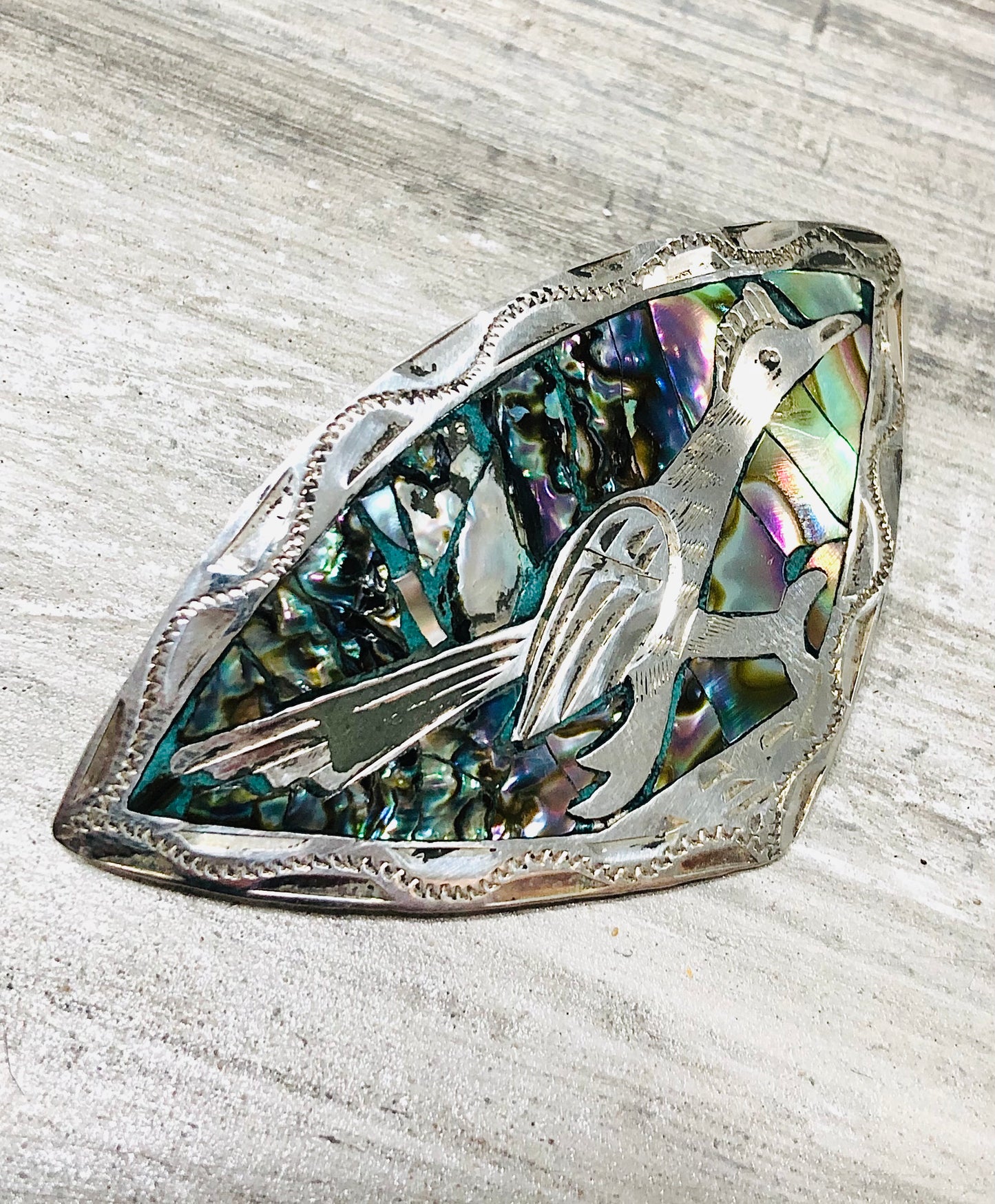 BEAUTIFUL Vintage Sterling Silver Road Runner Abalone Shell Inlay Bolo Signed