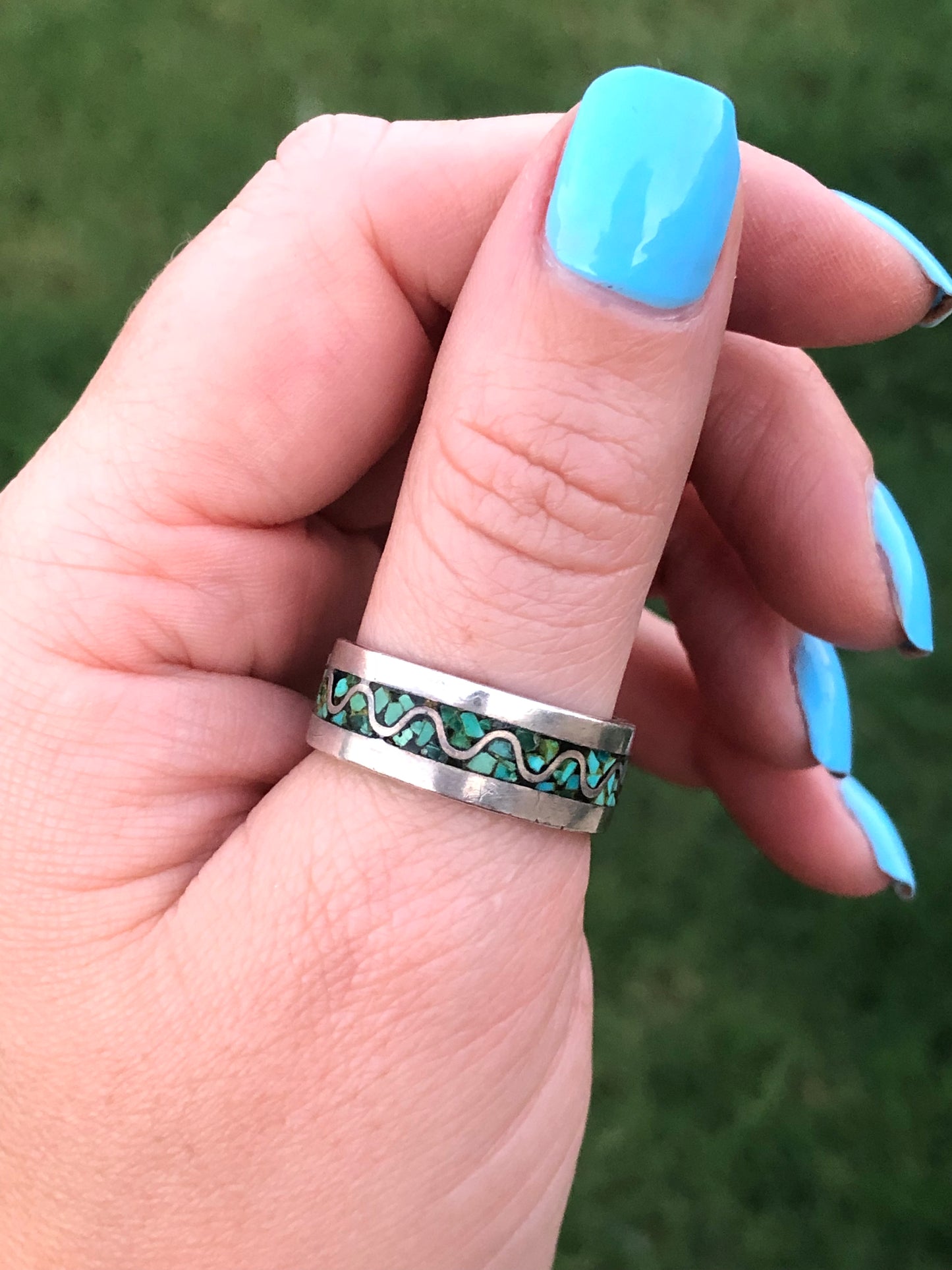Old Pawn Vintage Sterling Silver Eternity Turquoise Chip Inlay Ring