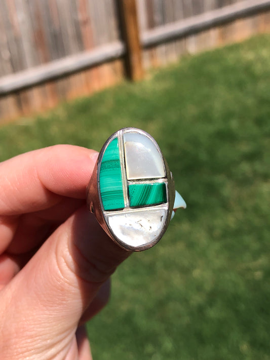 Vintage Handmade Sterling Silver Mother of Pearl and Malachite Ring