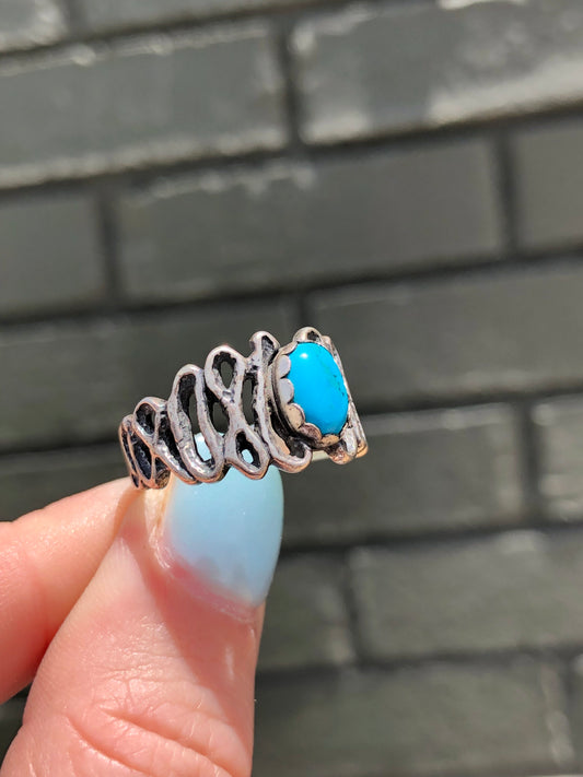 Vintage Sterling Silver Turquoise Ring