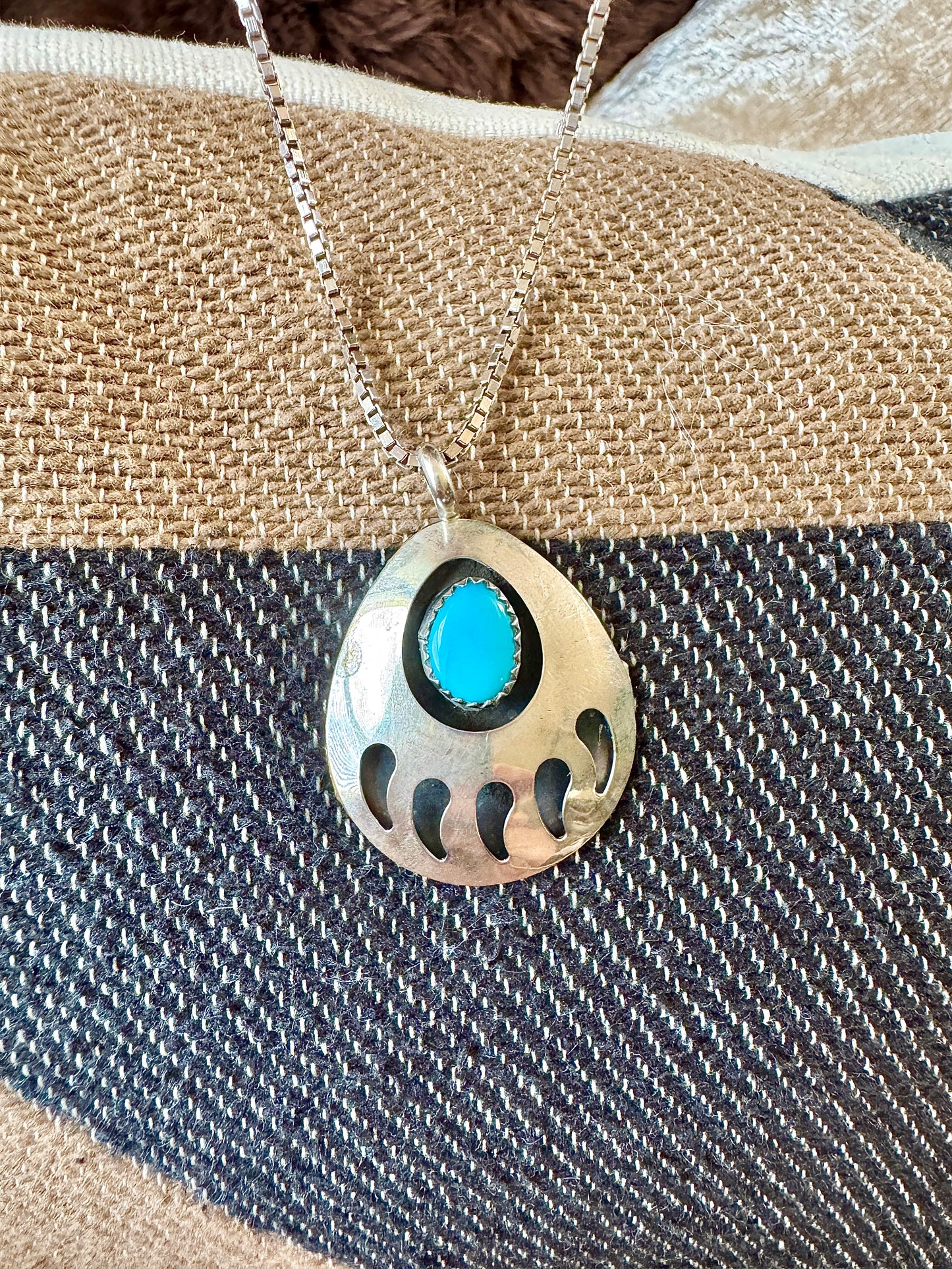 Vintage Sterling Turquoise Bear Claw Necklace