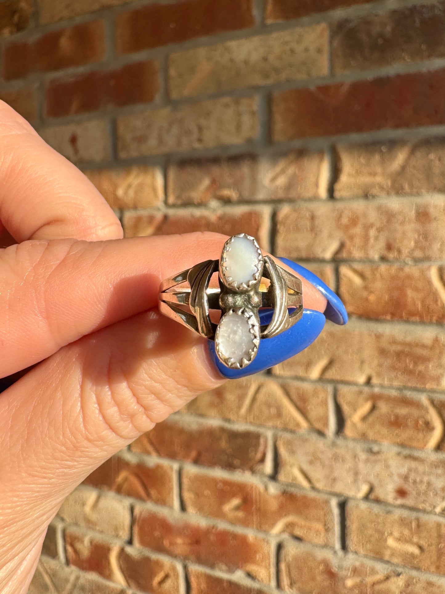 Vintage Sterling Silver Mother of Pearl Ring