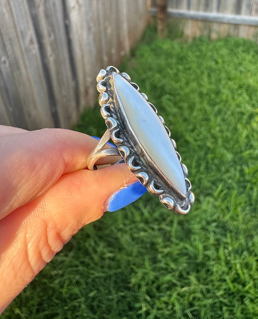 Vintage Sterling Silver Mother of Pearl Ring