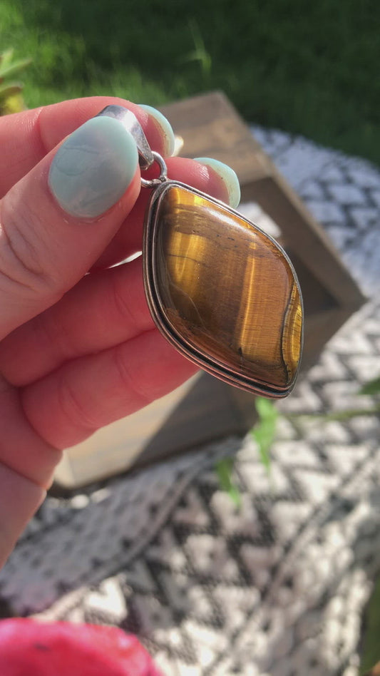 Sterling Silver Tigers Eye Pendant