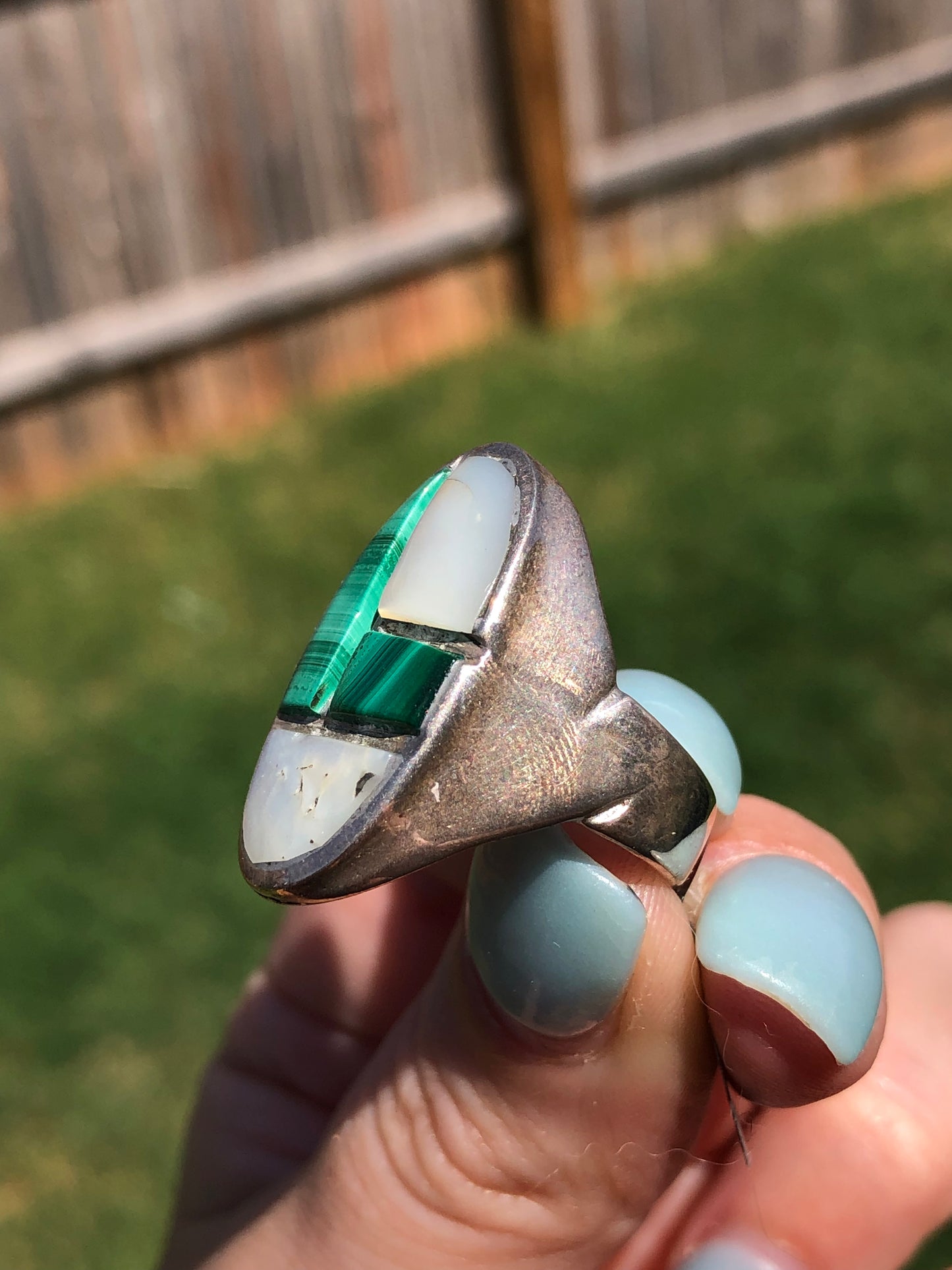 Vintage Handmade Sterling Silver Mother of Pearl and Malachite Ring