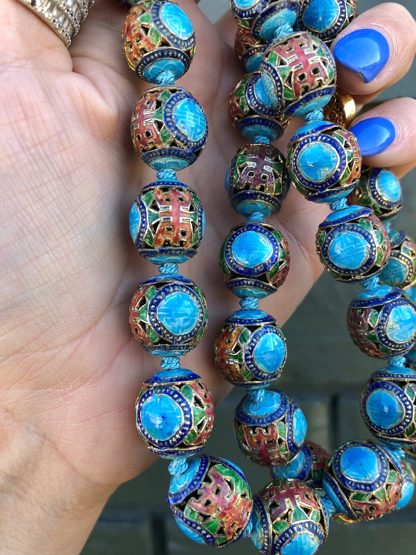 Vintage Handmade Blue Glassbead Necklace